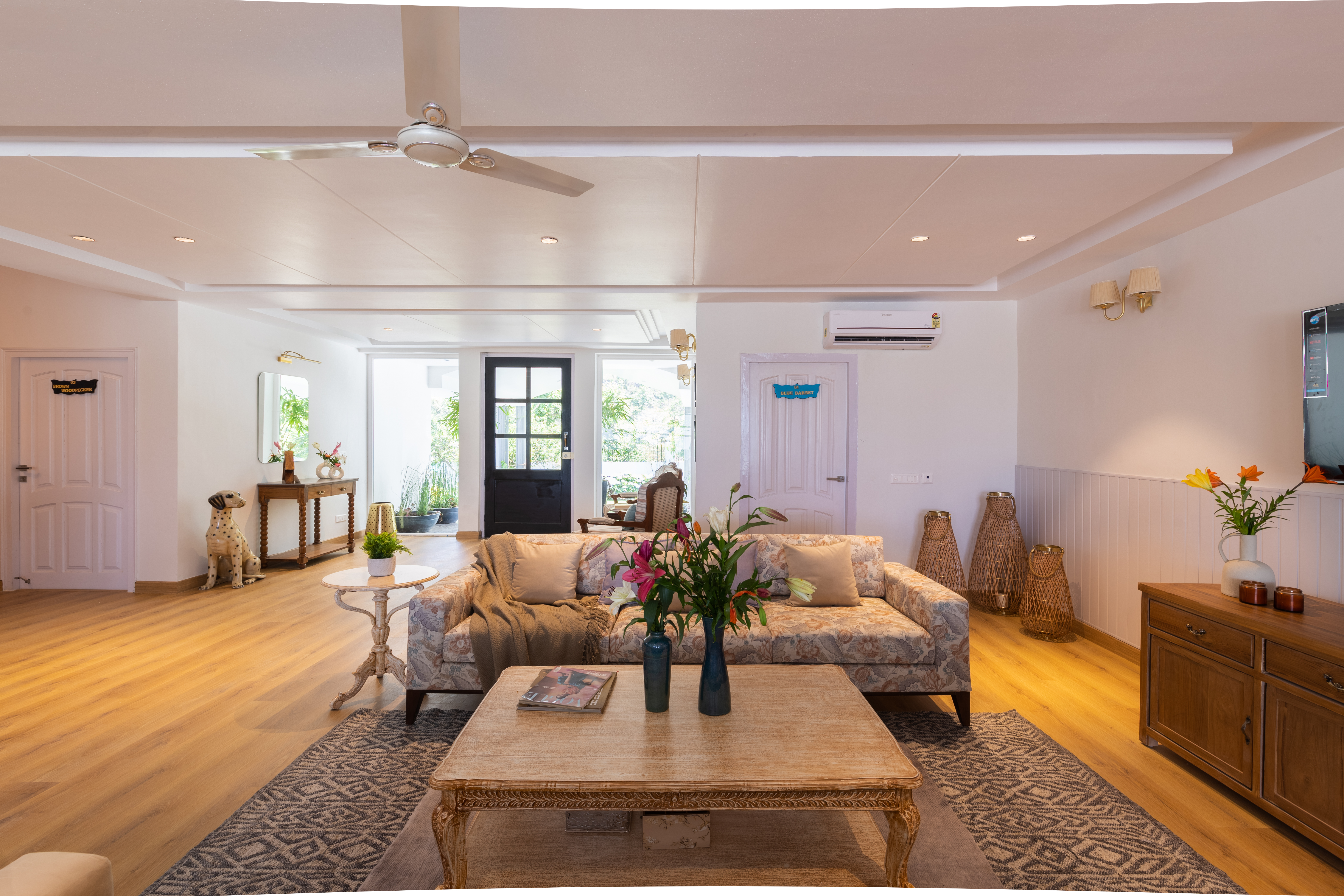 Lakeview Villa